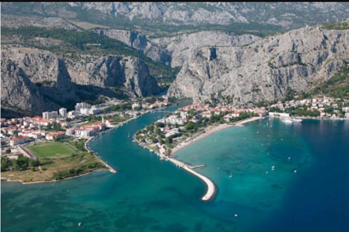 Willa Mini Stone House Omiš Zewnętrze zdjęcie