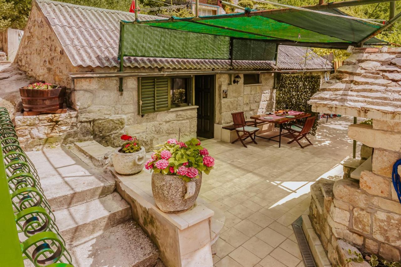 Willa Mini Stone House Omiš Zewnętrze zdjęcie
