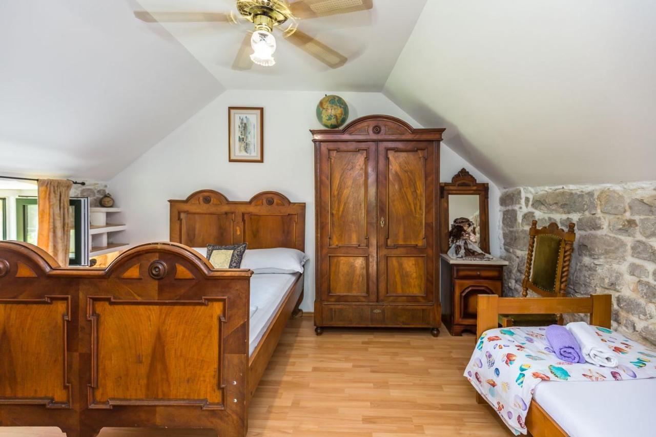 Willa Mini Stone House Omiš Zewnętrze zdjęcie
