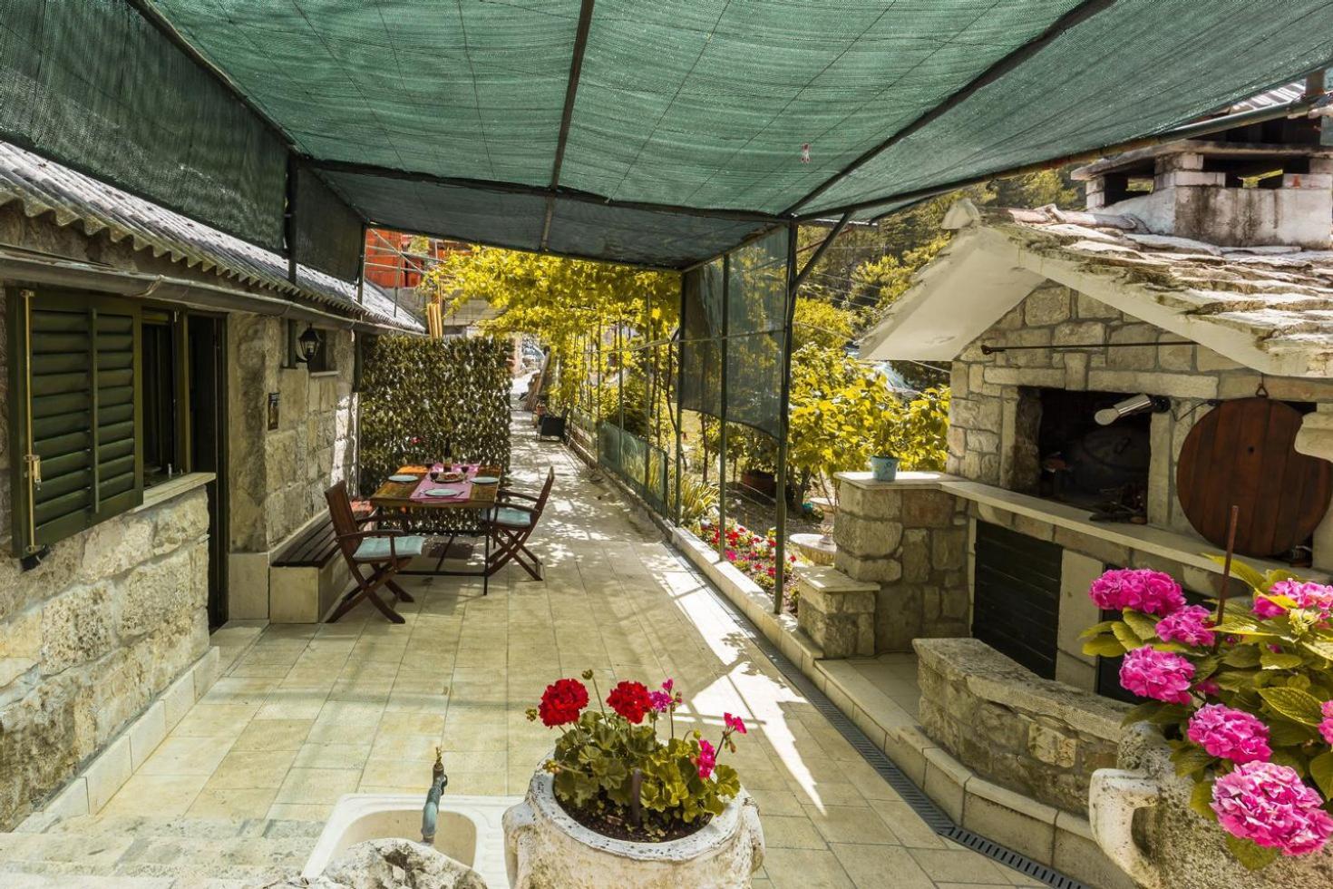 Willa Mini Stone House Omiš Zewnętrze zdjęcie