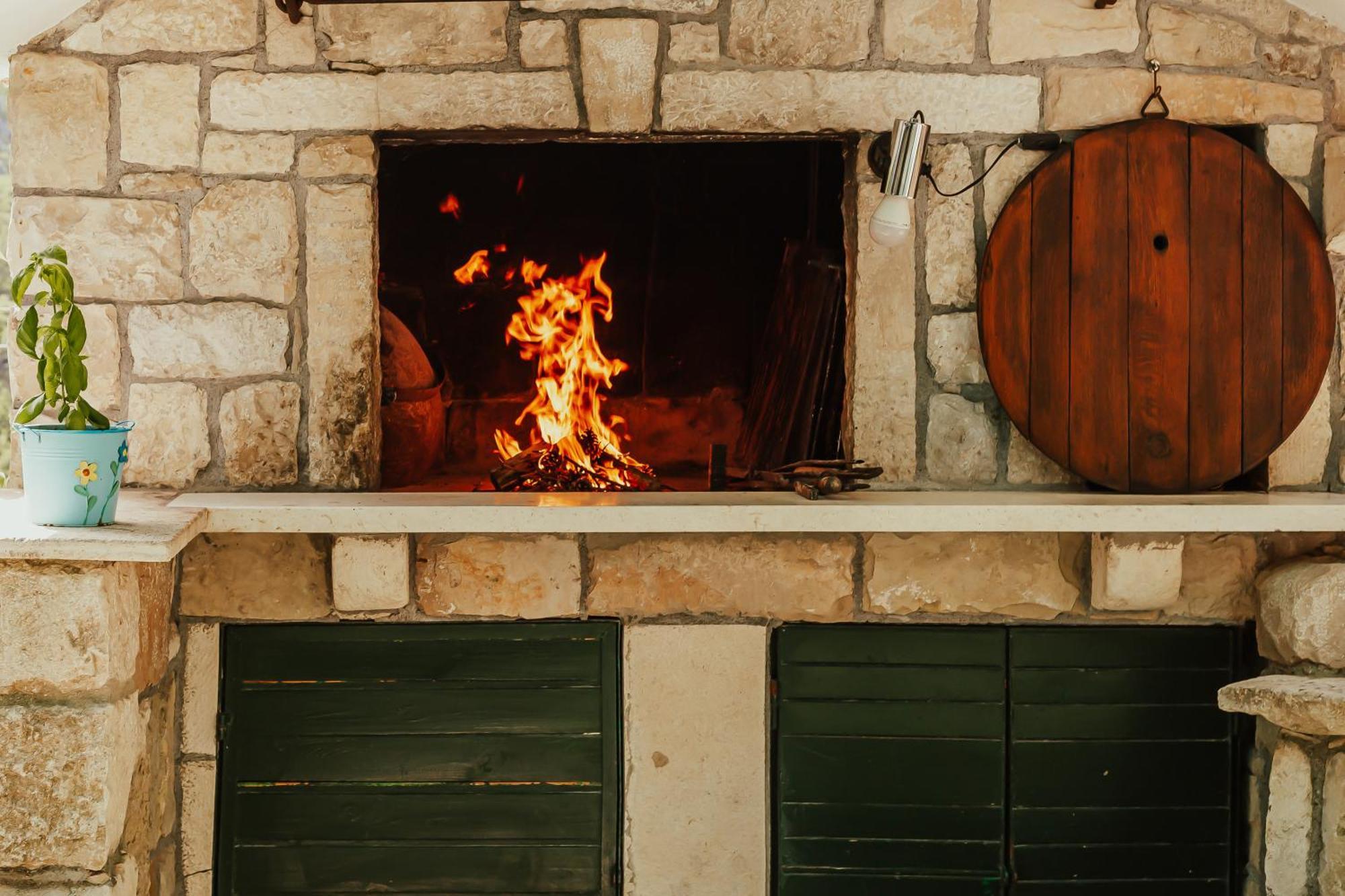 Willa Mini Stone House Omiš Zewnętrze zdjęcie